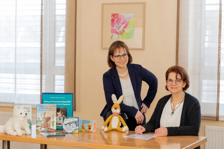 Hier sehen Sie die Trainer Manuela und Anita Lehermeier für das Marburger Konzentrationstraining!