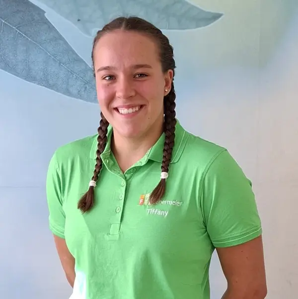 Tiffany Salva arbeitet im Fitnessstudio Landau Isar!